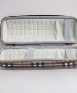 JBL Flip 5 Speaker Portable Pouch – Burberry